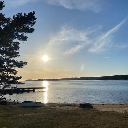 Haellestrand Village Stromstad Bagian luar foto